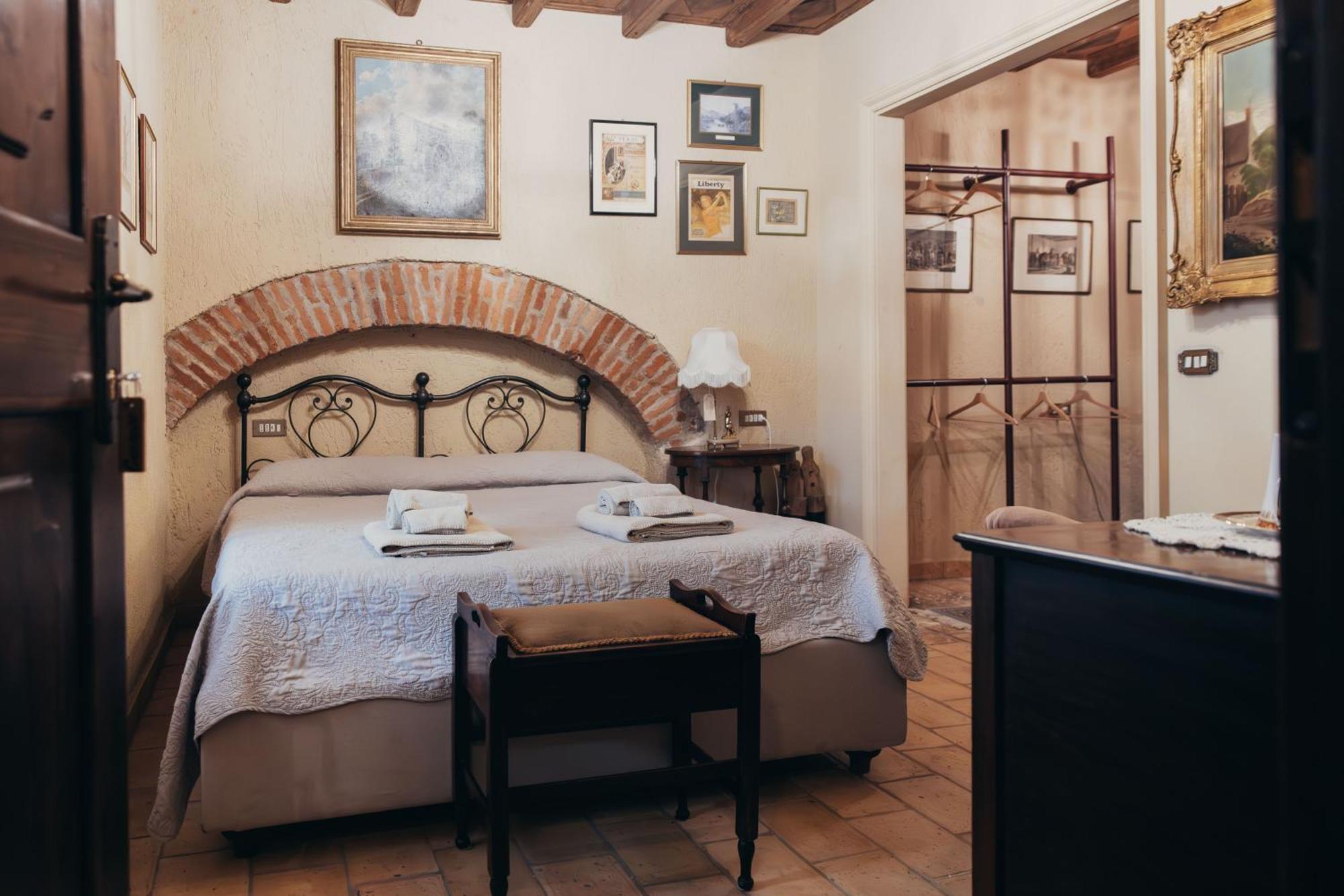 B&B Formigola Corticelle Pieve Eksteriør bilde
